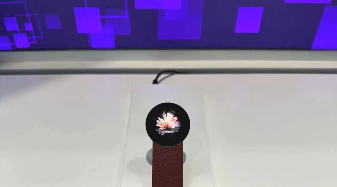 业内首个AMOLED屏下定向发声技术问世