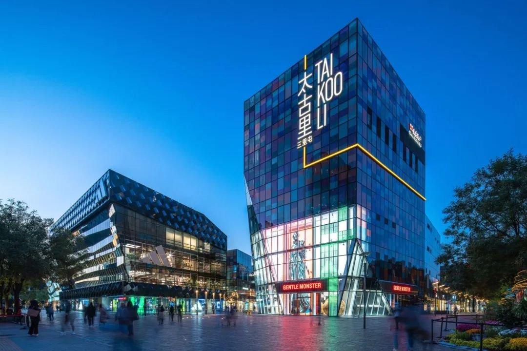 Emperor Film City Beijing Sanlitun Store opens, Zhouming LED has a new immersive movie viewing experience