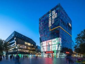 Zhouming Technology: Light up the new dimension of Sanlitun movie viewing and reshape the new audio-