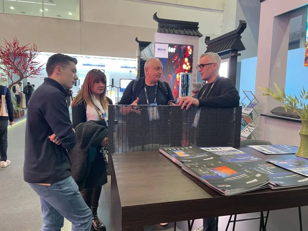 Exhibition News 丨 Shende Cai shines in ISE 2025, and innovative designs are quickly nominated, killing the audience!