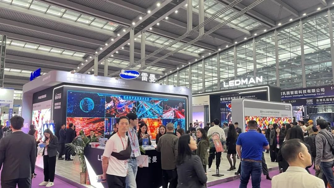 LED China launched! Lehman Optoelectronics LED full-scene ecological lighting up the audience