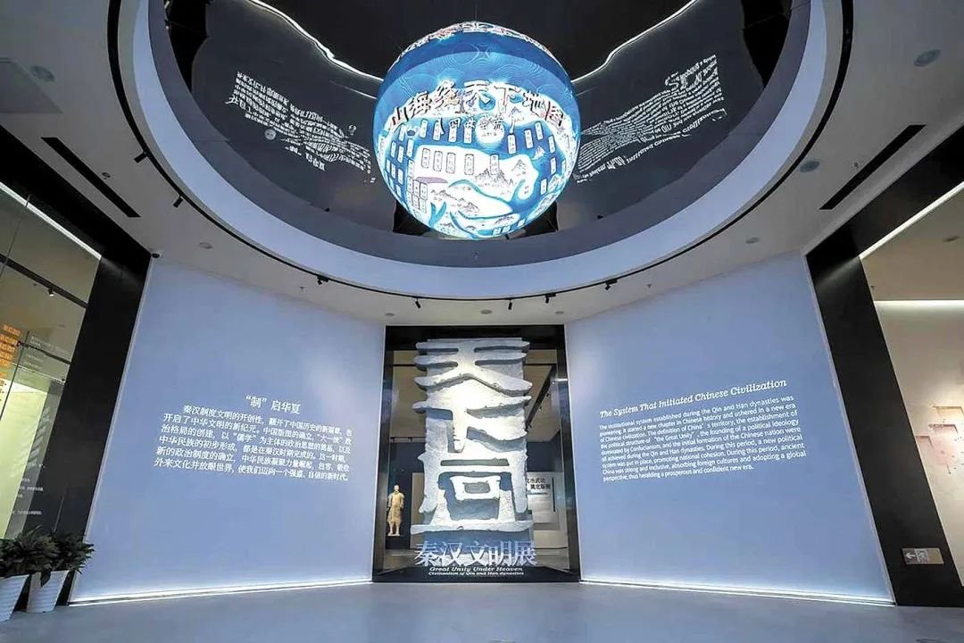 落成某全球500强企业展厅,洲明行业首发COB外弧整箱解决方案