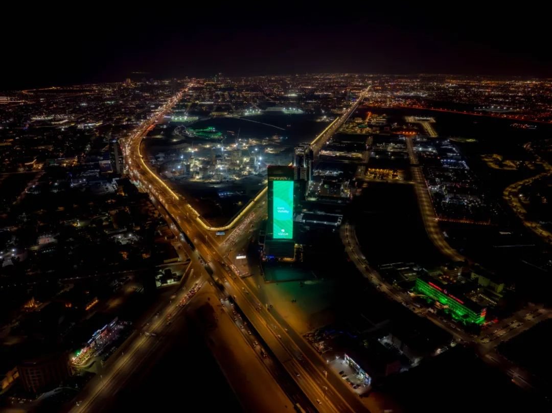 Look, the largest LED outdoor screen in Dammam, Saudi Arabia! Zhou Mingguang Display Scheme defines urban space aesthetics